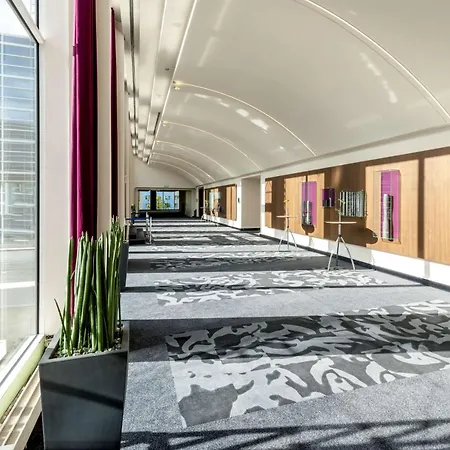 Ξενοδοχείο Dorint Kongresshotel 4*