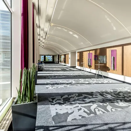 Hotell Dorint Kongresshotel 4*