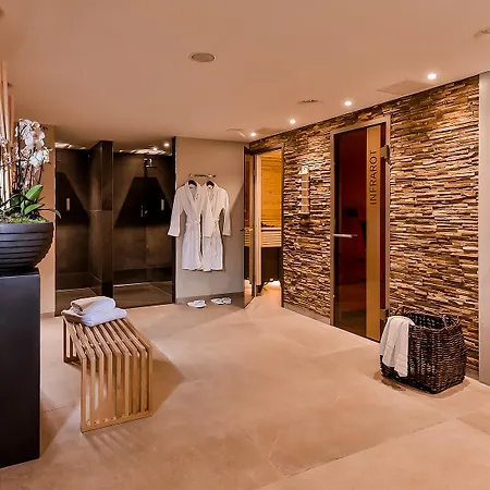 Dorint Kongresshotel Hotell 4*