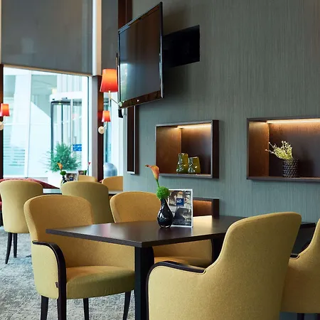 Dorint Kongresshotel Hotell 4*