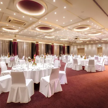 Dorint Kongresshotel 4*