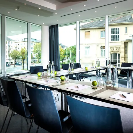 Hotell Dorint Kongresshotel 4*