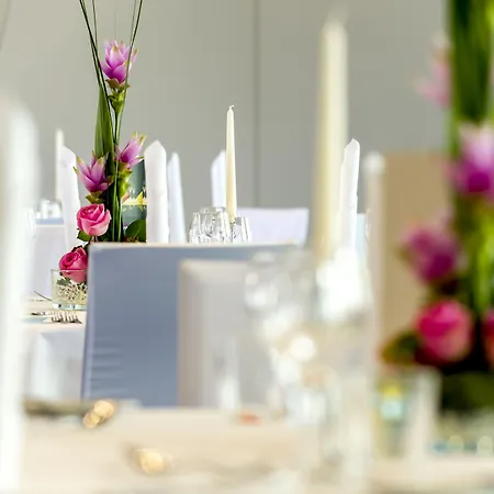 Ξενοδοχείο Dorint Kongresshotel 4*