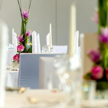 Dorint Kongresshotel Hotell