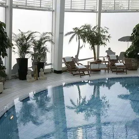 Dorint Kongresshotel Hotell 4*