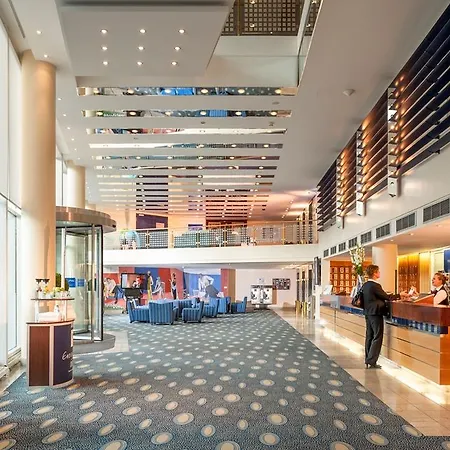Dorint Kongresshotel Hotell 4*