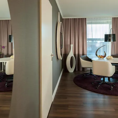 Dorint Kongresshotel Hotell 4*