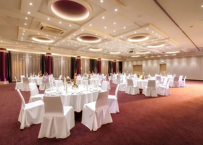 도린트 콩그레스호텔 4*